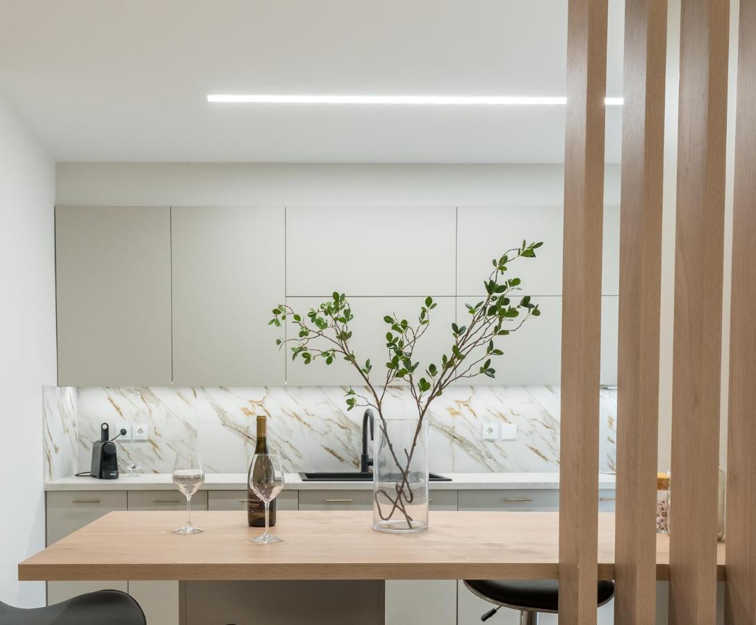 Imeros City Centre Apartment - Luxurious & Spacious! Candia Esterno foto