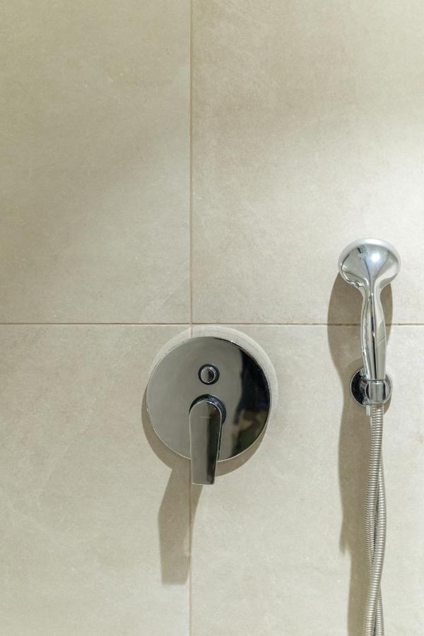 Imeros City Centre Apartment - Luxurious & Spacious! Candia Esterno foto